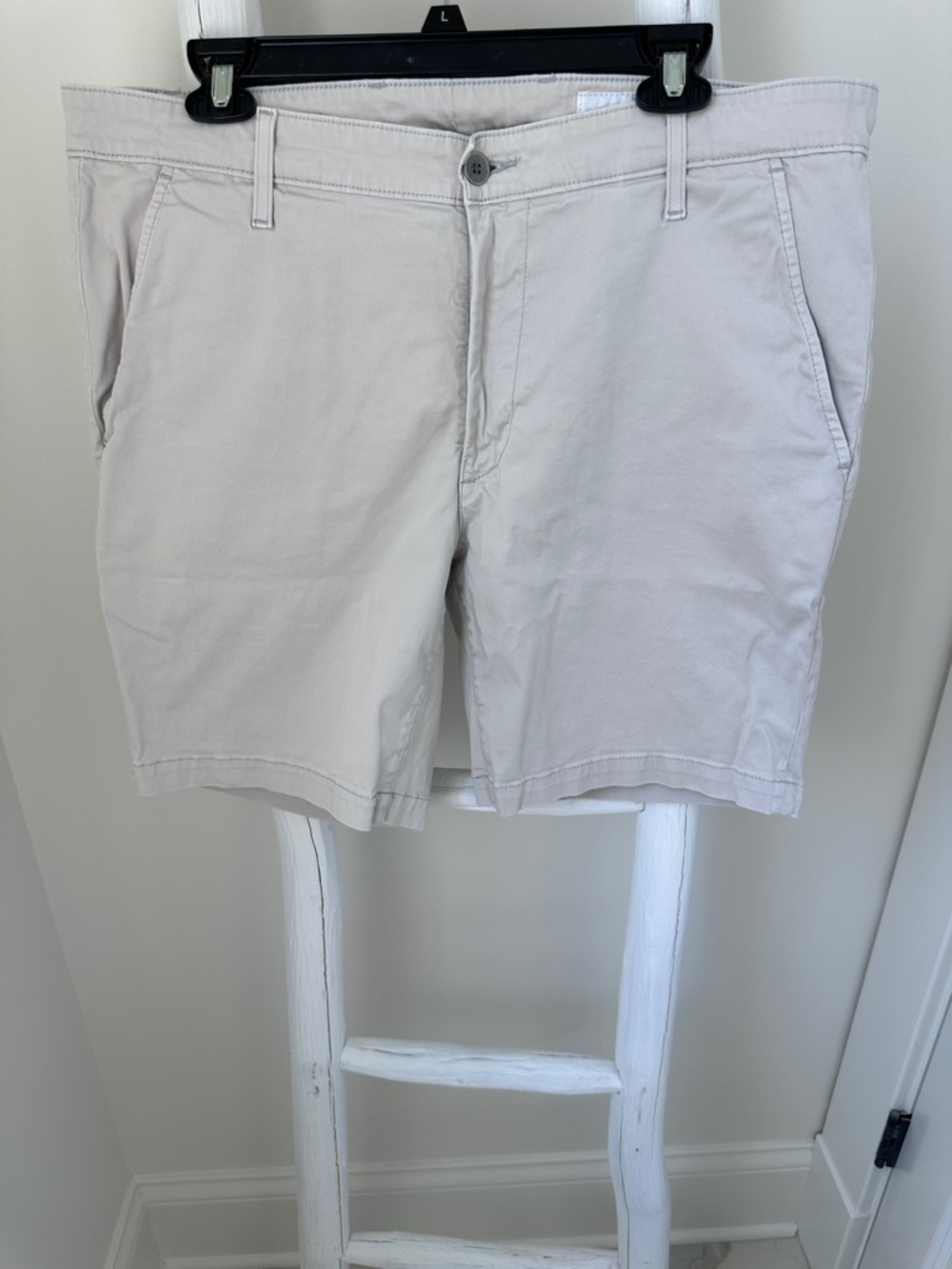 Ag Adriano Goldschmied Men's Wanderer Slim Shorts Taupe Flat Front Chino